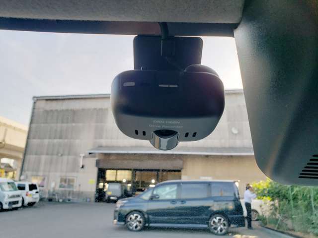 新車・中古車販売・車買取・車検点検・鈑金塗装・新車リース・各種保険・用品取付け・ボディコートなどやっております。気軽にお問合せ下さい