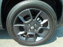 足元を引き締めて魅せるアルミホイールを装着☆