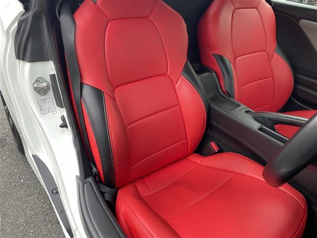 店舗にて現車の確認もいただけますので、お電話で在庫のご確認の上是非ご来店くださいませ！！店舗直通電話 0532-69-5171