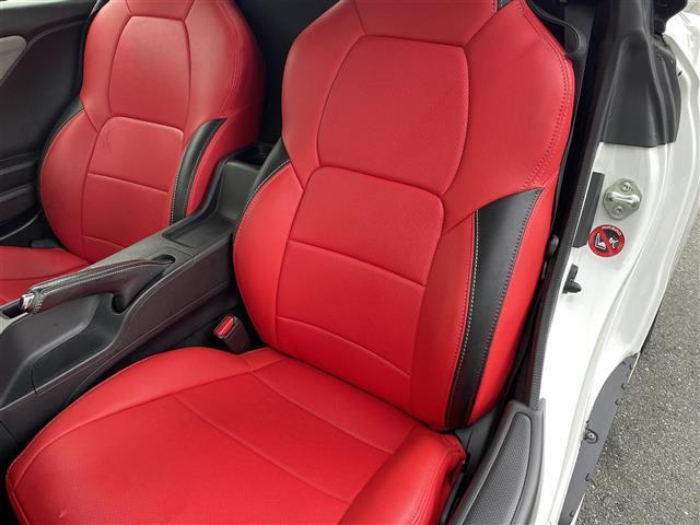 店舗にて現車の確認もいただけますので、お電話で在庫のご確認の上是非ご来店くださいませ！！店舗直通電話 0532-69-5171