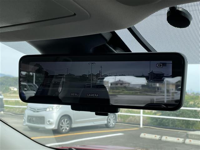 久留米みやき店では、洗車機のご利用も可能です。水洗い洗車からコーティング洗車まで誰でもご利用可能です。