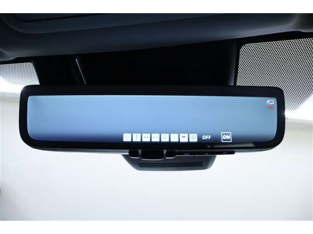 デジタルインナーミラー内に前後方録画機能付きドライブレコーダーが内蔵されています