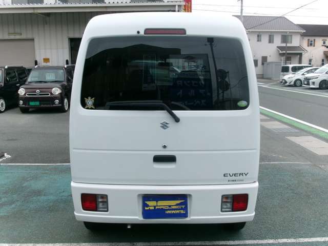 もちろん全国納車可能です！！(静岡県外の方は別途で県外登録費用、陸送費用が必要となる場合がございます。)詳しくはお問い合わせください♪