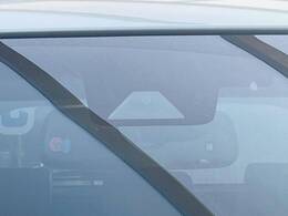 【トヨタセーフティセンス】走行中に前方の車両等を認識し、衝突しそうな時は警報とブレーキで衝突回避と被害軽減をアシスト。より安全にドライブをお楽しみいただけます。