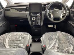 【インパネ全体】全方位で視界が広く、高い目線で運転もしやすいです！