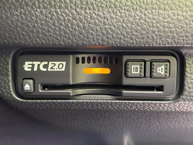 【ETC】高速道路の料金所をストレスなく通過！話題のスポットやサービスエリアに多い「スマートIC」利用時は必須のアイテムです。当店でセットアップを実施、ご納車当日からすぐにご利用いただけます！