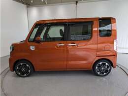 1年間の走行距離無制限のロングラン保証付きです。また、さらに安心をお求めの方には1年～2年の保証延長ができる（有償）もお選びいただけます。