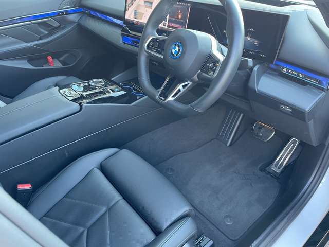 ライン始めました！在庫状況やお車の状態などお気軽にメッセージ下さい！まずはお友達登録をよろしくお願いいたします！