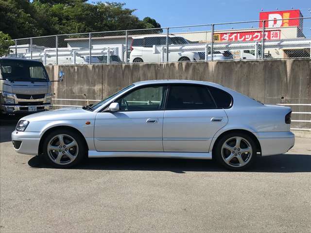 ご遠方のお客様にも安心頂けるように、電話、メールにて、車両のコンディションをご案内させて頂きます。全国納車対応です！お気軽にお問合せ下さい。