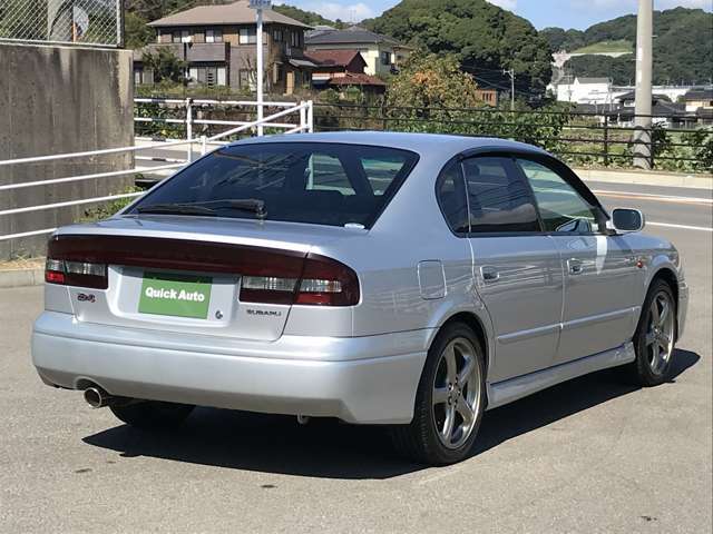 内装画像や装備画像をさらに詳しく、お電話やメールでご説明いたします。無料電話0078-6002-751319までお待ちしております。