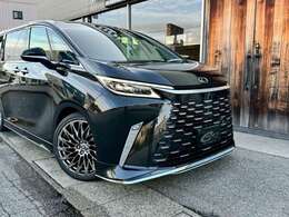 モデリスタエアロ　21インチ社外アルミホイール　48インチ後席ディスプレイ　冷蔵庫　ユニバーサルステップ　マークレビンソン　デジタルインナーミラー　ドラレコ　デジタルキー　本革シート　ETC