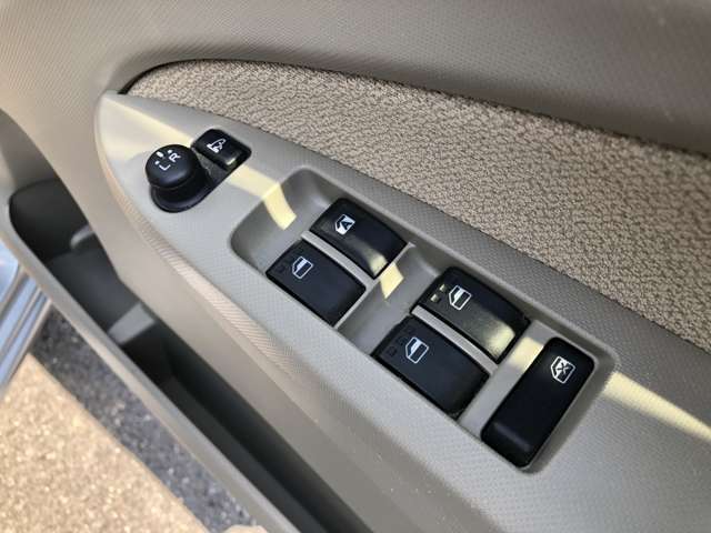 購入後も安心！保証付き販売（一部車両除く）です！メンテナンスも当社で一括施工。詳しくはスタッフまでご相談下さい。ドゥライブカーズK高柳店福井市高柳2丁目1815無料ダイヤル0078-6003-283309