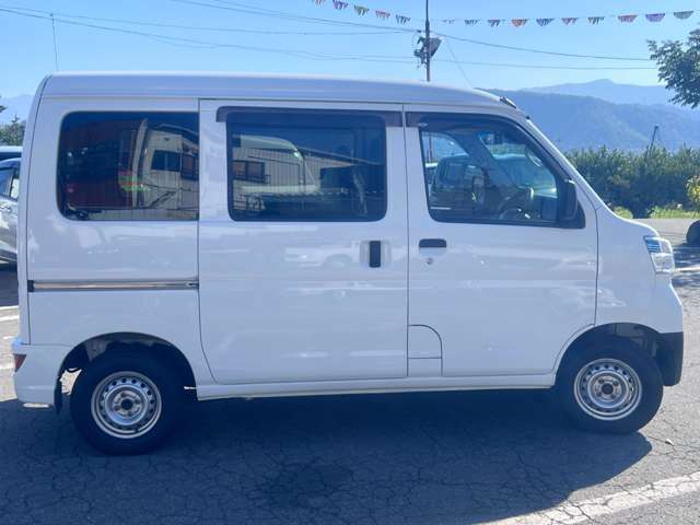 ★トラックなどの整備も当社にお任せ下さい！専門の知識を持った整備士がお客様の愛車を丁寧に整備させていただきます！★お問い合わせは026-293-8630までお気軽にどうぞ♪