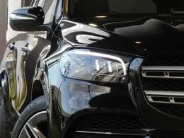 内装は高級感漂うブラックナッパレザーインテリア＆パノラミックスライディングルーフに先進装備レーダーセーフティーパッケージ（ブラインドスポットアシスト・