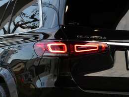 アクティブディスタンスアシストディストロニック・アクティブレーンキーピングアシスト）＆ヘッドアップディスプレイ等豪華装備満載です！！　今、話題のクリーンディーゼルエンジンと