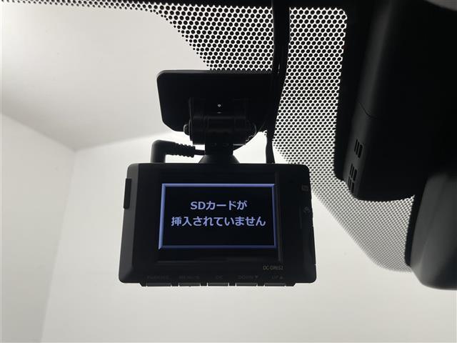 【ドライブレコーダー】映像・音声などの運転中の記録を残します。事故などを起こした起こされた時の証拠になりえますので、もしも時でも安心ですね。