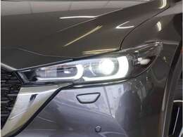 【LEDヘッドライト】省電力で長寿命の明るく運転しやすいLEDヘッドランプです。明るく照らすので暗い夜道からお客様を守ってくれます。お近くの広島マツダまでお越しください。