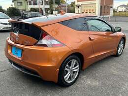 人気色入荷いたしました。ぜひ一度ご来店ください！