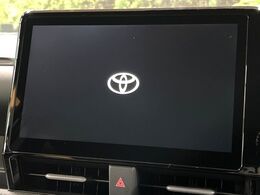 【10.5インチ　ディスプレイオーディオ】大画面のディスプレイはAppleCarPlayやAndroidAutoが利用可能。大きな画面でスマホナビアプリ等が利用いただけます♪