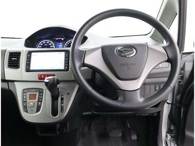 運転しやすいレイアウトになっております。