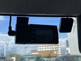【ドライブレコーダー】煽り運転防止や事故時の証拠などをしっかり録画できるので、安心です！