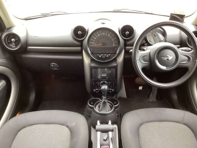 伝統のセンターメーター！