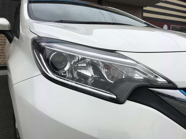 展示車両は、展示前に外装はもちろんの事、内装も隅々まで清掃を行い清潔で快適にご覧いただけるように展示しております☆ご成約時には、外装、内装をチェックして洗車、清掃を行いお客様へ納車いたします。
