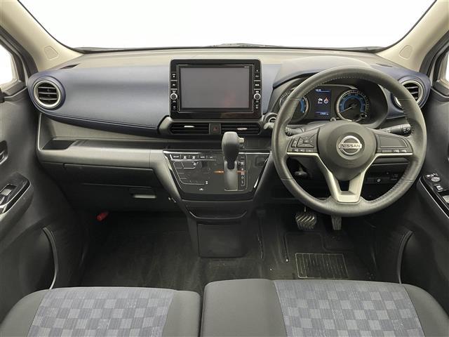 【インパネ全体】全方位で視界が広く、高い目線で運転もしやすいです！