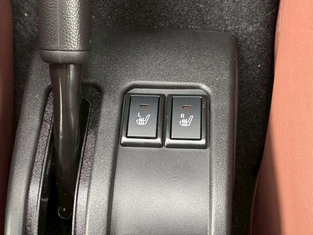 ご来店頂く全てのお客様をスタッフ一同笑顔で、お出迎えさせて頂きます。　些細なことでも構いませんので、ご連絡をお待ちしております。　　お問い合わせ電話番号は、0567-31ー6760までお願い致します。