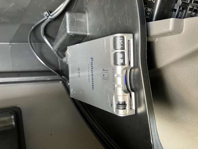 【　ETC　】　当社の在庫車は全車にETCが付いております☆今では欠かせないアイテムになるので付いていると便利ですよね♪納車時に車の情報をセットアップ登録させて頂きます☆
