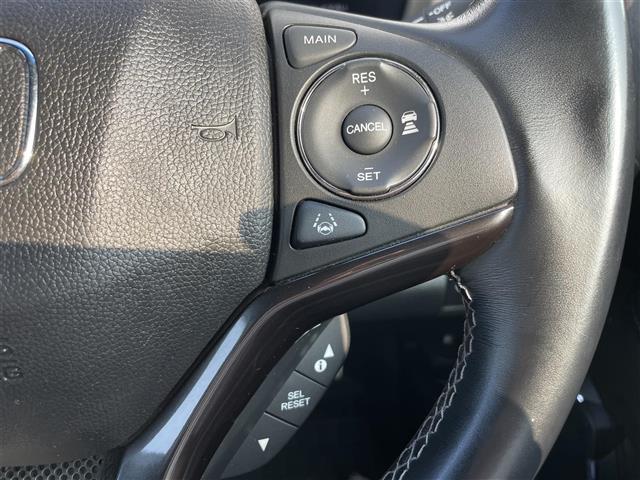 気になる車はすぐにお問い合わせください！画面右側の0066から始まる無料ダイヤルからお問い合わせ下さい！専門スタッフがお車のご質問にお答えいたします！