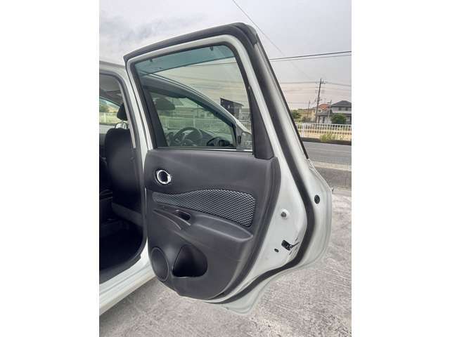 また、この車両だけでなく、当店の他の車両、当店掲載車両以外に関しても、相談いただければ、お役に立てるよう、尽力いたします。