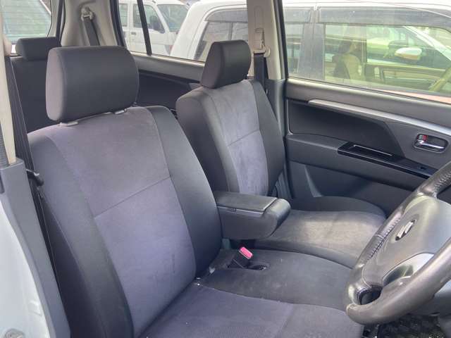 一台一台の整備をプロのスタッフが入念に行いお客様の安心・安全のカーライフをサポート致します☆点検整備もお任せ下さい♪