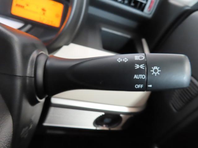 オートライトは、付け忘れや消し忘れを防ぐことができます。高速道路などのトンネルなどにも役立ちます。