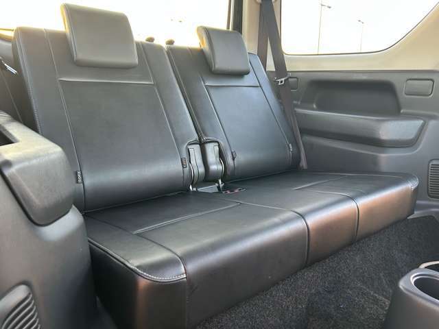 全国ご納車大歓迎です。北海道から沖縄まで個人様・法人様、ご納車実績ございます。遠方様向けの充実したアフターサービスもご好評を頂いております。御用命をお待ちしております。