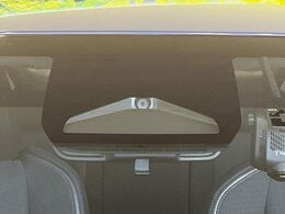 【トヨタセーフティセンス】走行中に前方の車両等を認識し、衝突しそうな時は警報とブレーキで衝突回避と被害軽減をアシスト。より安全にドライブをお楽しみいただけます。