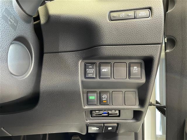 店舗にて現車の確認もいただけますので、お電話で在庫のご確認の上是非ご来店くださいませ！！！