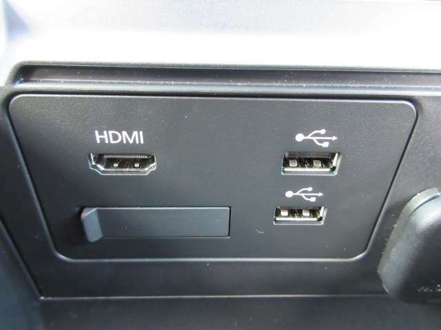 ☆USB端子2個＆HDMI端子1個、ミュージックプレーヤー接続でお気に入りの音楽を楽しむことができます。USB端子接続で可能な端末充電を同時に2個行うことができます☆