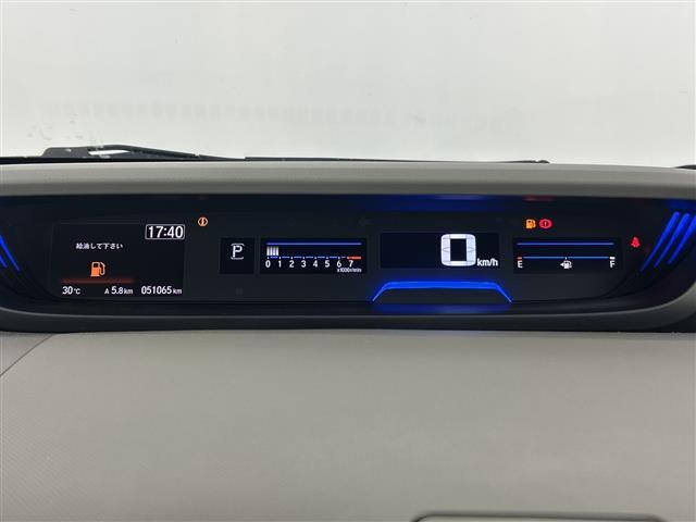 【スピードメーター】メーターがシンプルで見やすく運転しやすいですね！