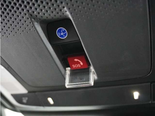 新世代コネクテッド技術「Honda CONNECT」搭載。緊急時にオペレーターのサポートを受けることも可能です。