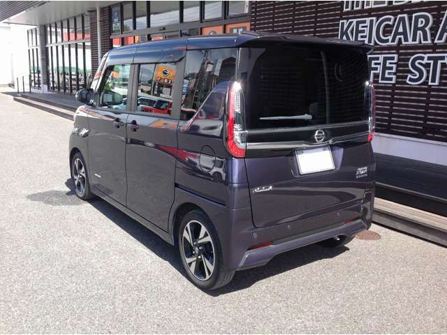 【届出済未使用車の得する価格】大量仕入れにより車両価格が割安な上重量税は払い込み済みで、登録月によっては取得税もかかりません。