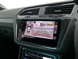 純正オプションのリアカメラを搭載しております。駐車が苦手な方も安心して操作が可能です。全方位カメラもあり、より安心です。