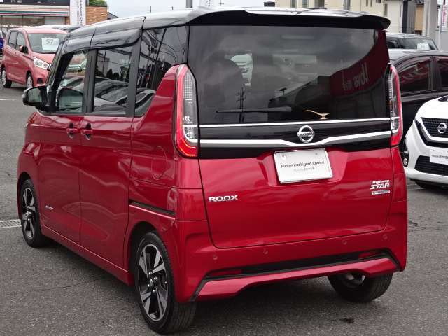 支払い総額に含まれる諸費用の金額は、埼玉県登録・一般ナンバー・車庫証明はお客様にて取得・ご来店店頭納車の内容で計算をしております。詳しくはお気軽にスタッフまでお問い合わせください。
