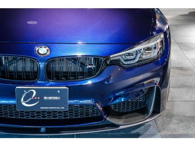 BMW M Performance エアロダイナミック・パッケージ　フロント・スポイラーカーボン・フロント・スプリッターカーボン・リア・ディフューザー