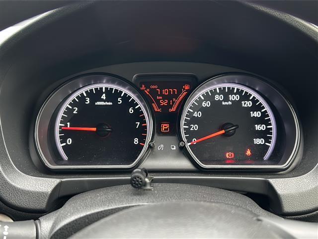 こちらに掲載されている車両以外にも展示車両は多数ございます。色違い、グレード違い、多少ご希望に添えない場合も一度ご連絡いただければと思います。すぐにご希望の車両をお探しいたします。