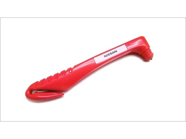 レスキューマンIII（カッター＋ハンマー）　脱出用ハンマーの搭載は国土交通省から推奨されています。