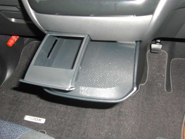 便利なドリンクホルダー付きです！