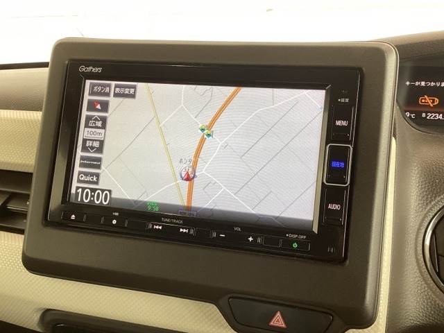ギャザズナビ搭載です。知らない道も安心ですね！