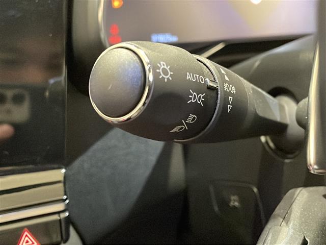 LIBERALAは、輸入車選びの新たなスタイルを提案するインポート・セレクト・ブランドです。オーナー様となる方がクルマから直接感じる感性を第一にした、最良の一台との出会いをコーディネートいたします。