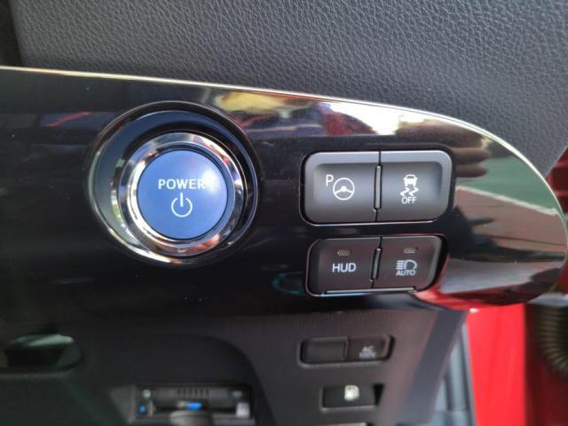 様々な安全装備も充実しております！BSMもついております！